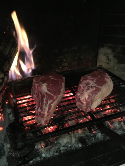 Cöte de boeuf Black Angus sur le grill Cöte de boeuf Black Angus sur le grill